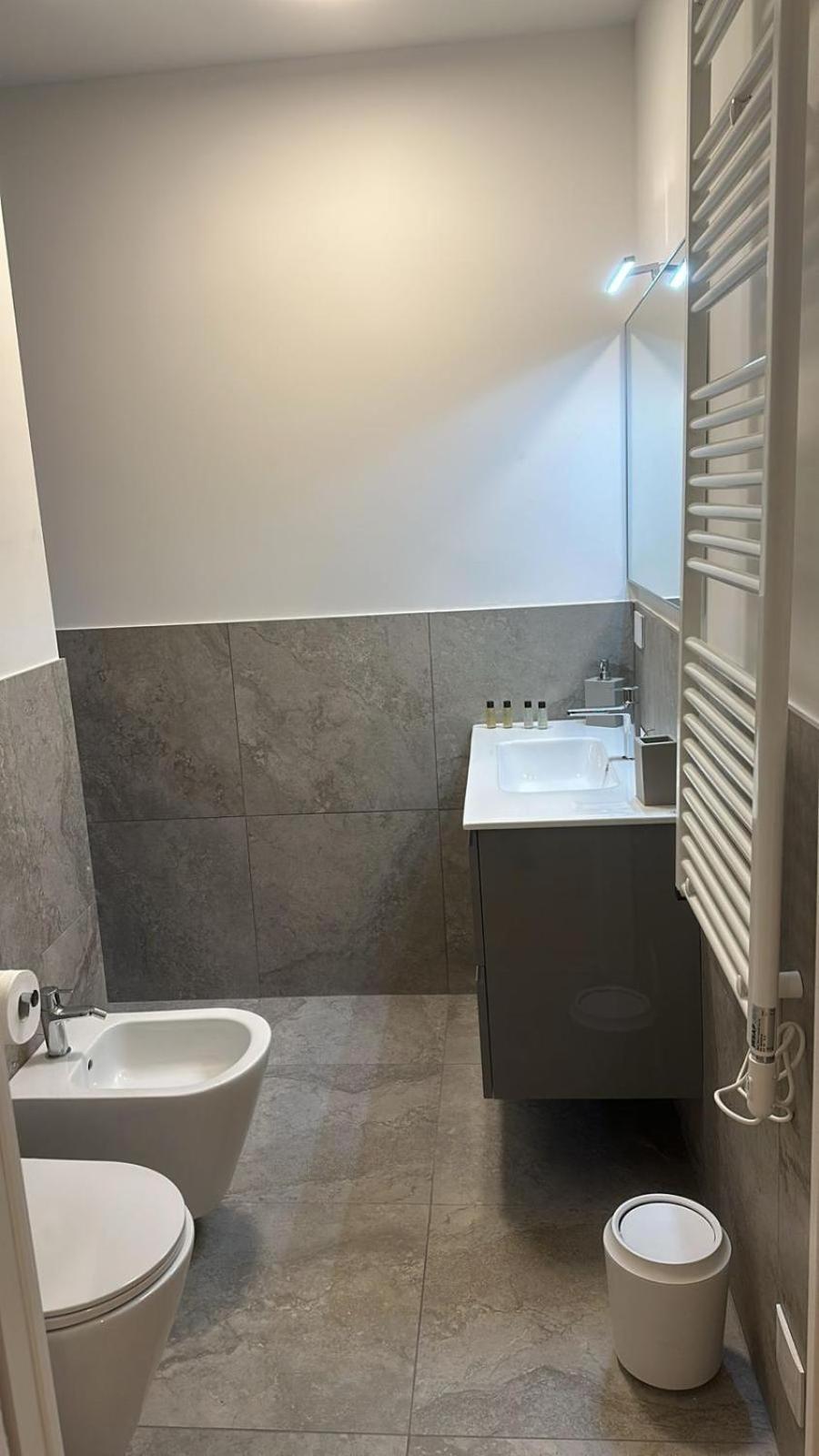 Number House - Number 20 Apartment Милано Екстериор снимка